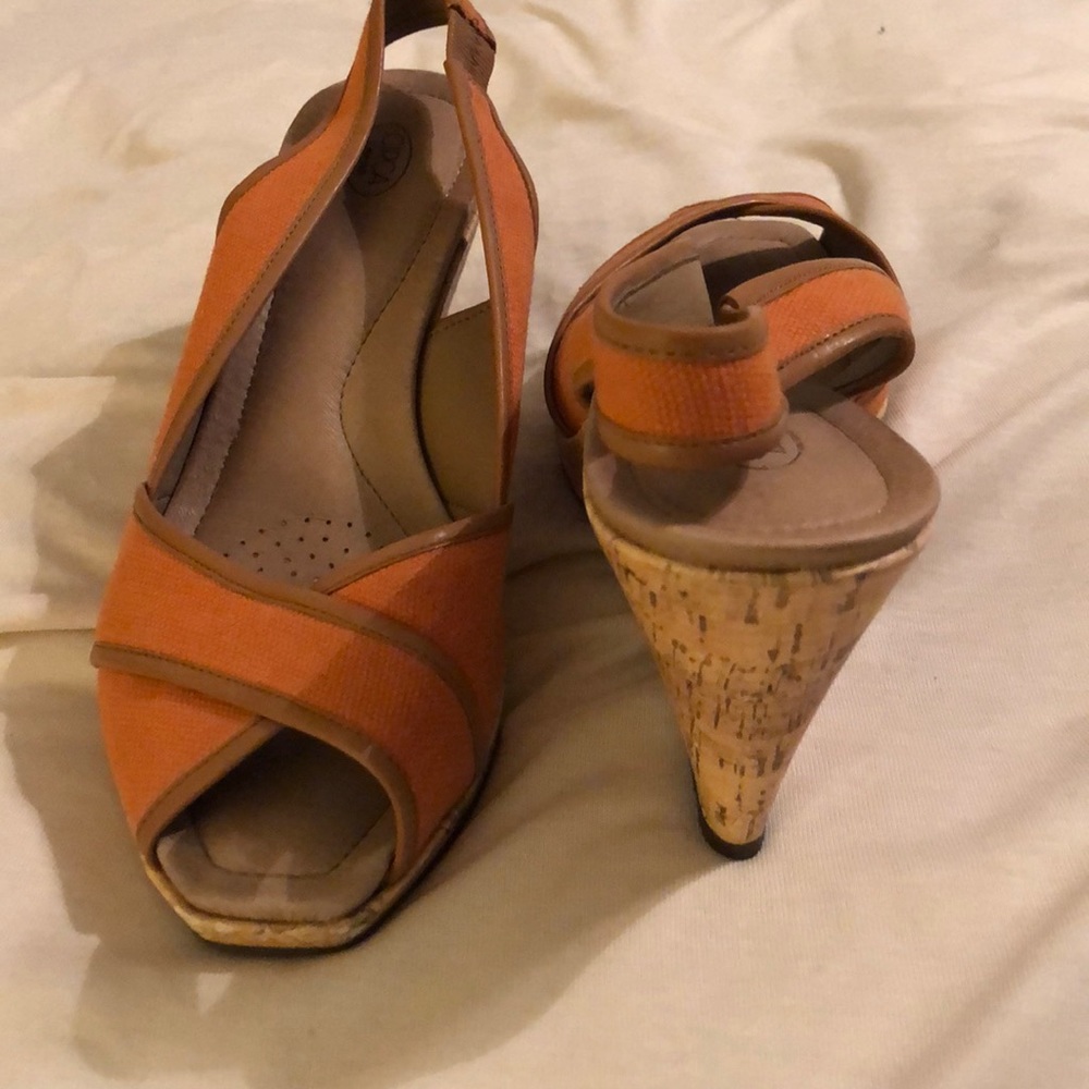 Cute wedge cloth sandal